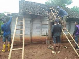 BEDAH RUMAH DARI IKA RAGIL ( IKATAN ANAK RANTAU GUNUNGKIDUL )